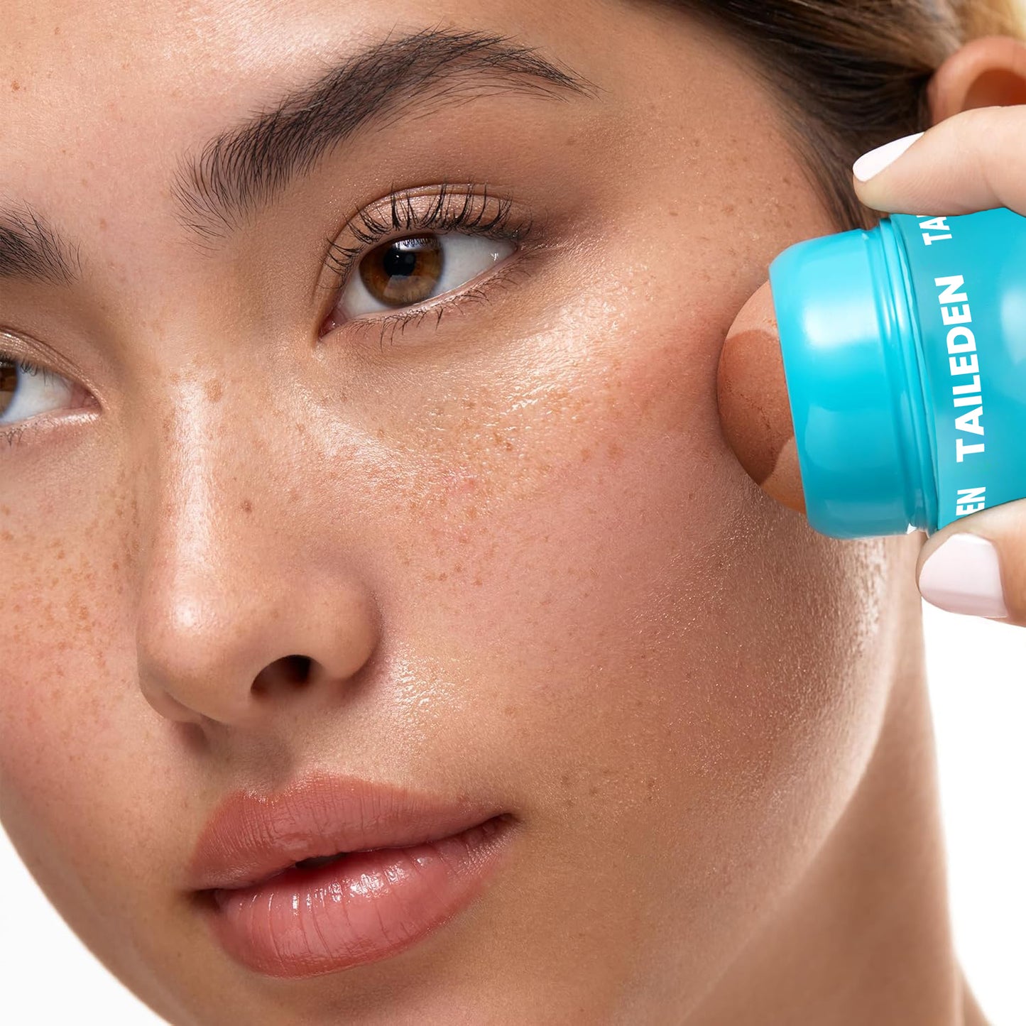 TAILEDEN™ Instant Oil Control Roller – Long-Lasting Shine-Free Finish